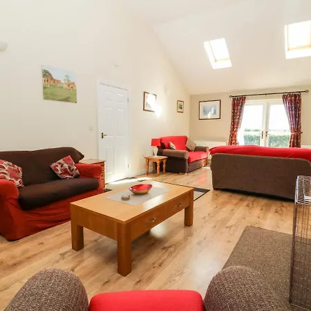 Feriehus 2 Pines Farm